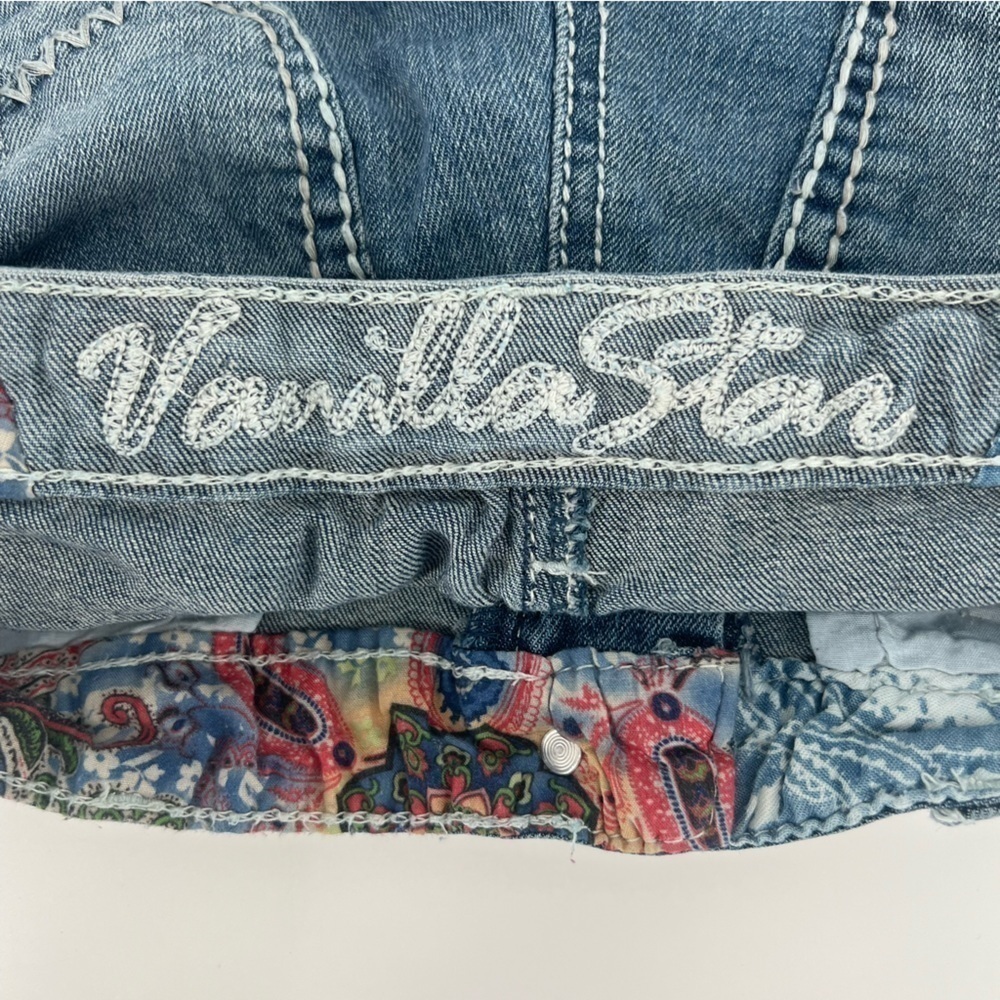Vanilla Star Cut Off Distressed Lace Jean Shorts Size 5 Women’s - Picture 2 of 5